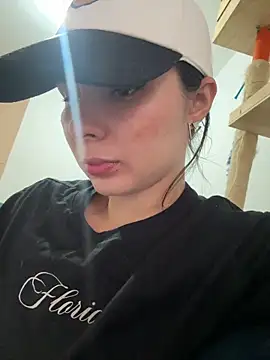 SofiaG  online show from 02.04.25