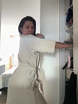 SofiaG  online show from 02.19.25