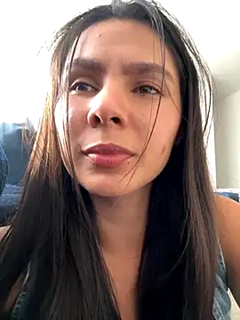 SofiaG  online show from 10.11.25