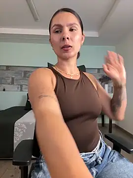 SofiaG  online show from 12.02.25