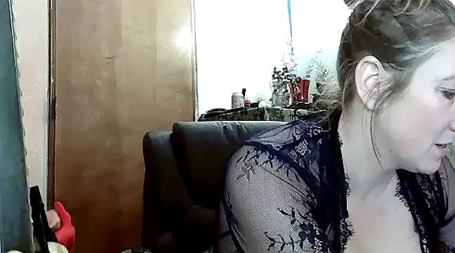 lilyhornyhousewife online show from 12.16.24