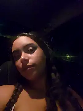 cinnaminnie online show from 03.01.25