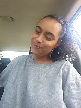 cinnaminnie online show from 03.13.25