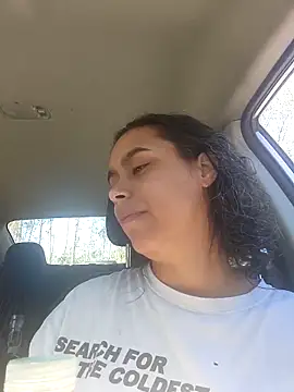 cinnaminnie online show from 03.17.25