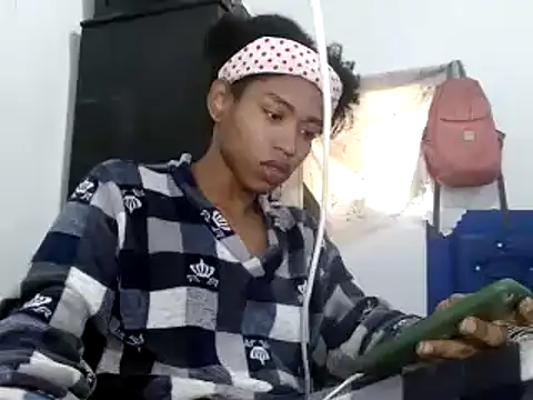 Snapshot of miriam775 chatting on 12.03.24 miriam775 online show from 12.03.24