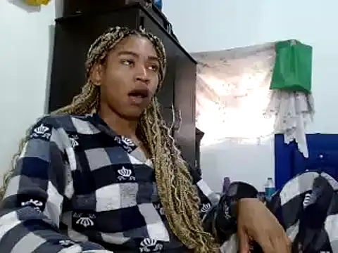 Snapshot of miriam775 chatting on 12.30.24 miriam775 online show from 12.30.24