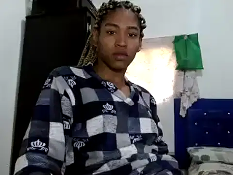 Snapshot of miriam775 chatting on 01.07.25 miriam775 online show from 01.07.25