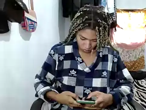 Snapshot of miriam775 chatting on 02.17.25 miriam775 online show from 02.17.25