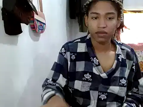 Snapshot of miriam775 chatting on 02.18.25 miriam775 online show from 02.18.25