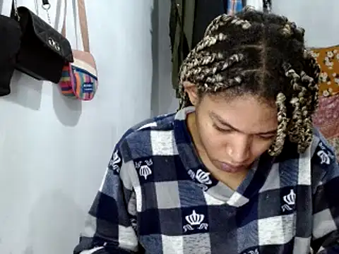 Snapshot of miriam775 chatting on 02.26.25 miriam775 online show from 02.26.25