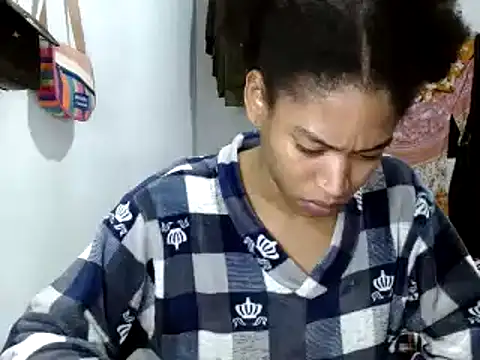 Snapshot of miriam775 chatting on 03.11.25 miriam775 online show from 03.11.25