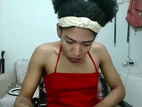 Snapshot of miriam775 chatting on 09.19.25 miriam775 online show from 09.19.25