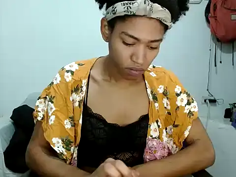 Snapshot of miriam775 chatting on 10.03.25 miriam775 online show from 10.03.25