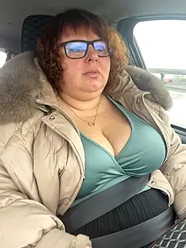 Snapshot of Tania-myr87_ZD chatting on 12.03.24 Tania-myr87 ZD online show from 12.03.24