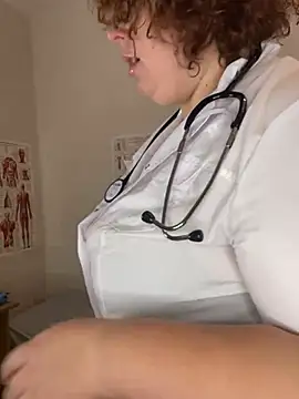 Snapshot of Tania-myr87_ZD chatting on 12.15.24 Tania-myr87 ZD online show from 12.15.24