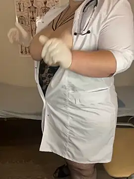 Snapshot of Tania-myr87_ZD chatting on 12.15.24 Tania-myr87 ZD online show from 12.15.24