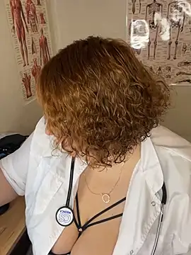 Snapshot of Tania-myr87_ZD chatting on 12.17.24 Tania-myr87 ZD online show from 12.17.24