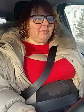 Snapshot of Tania-myr87_ZD chatting on 12.20.24 Tania-myr87 ZD online show from 12.20.24