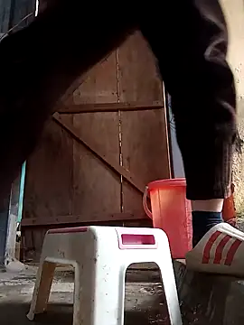 JasminePham online show from 02.13.25