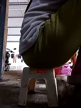 JasminePham online show from 03.01.25