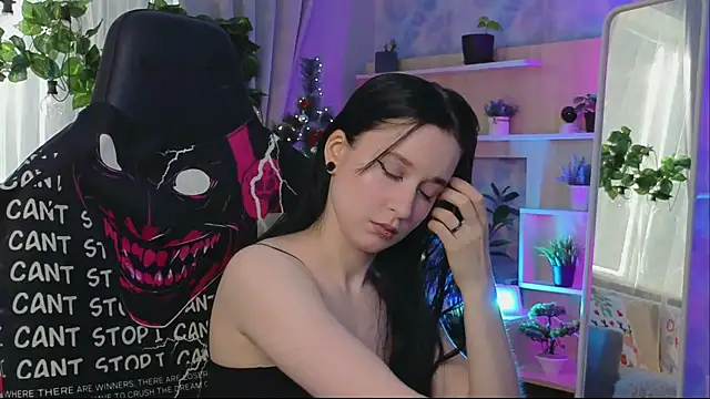 Snapshot of KiraLiLime chatting on 02.27.25 KiraLiLime online show from 02.27.25