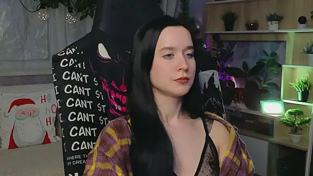 Snapshot of KiraLiLime chatting on 03.12.25 KiraLiLime online show from 03.12.25