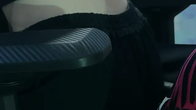 Snapshot of KiraLiLime chatting on 03.18.25 KiraLiLime online show from 03.18.25