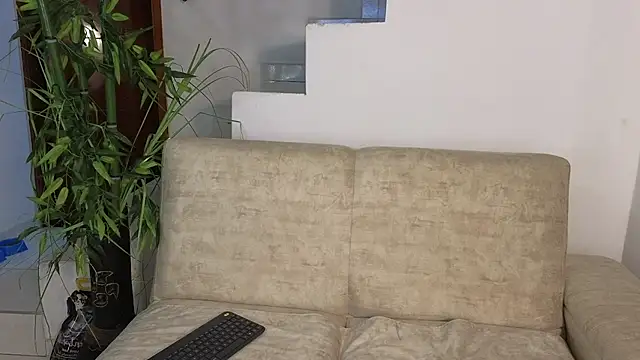 Snapshot of Lorenne_Miller chatting on 09.24.25 Lorenne Miller online show from 09.24.25