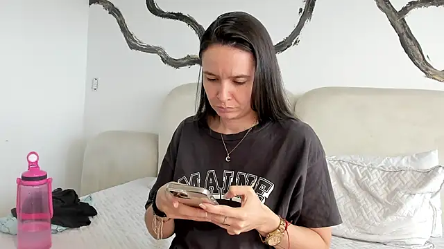 BridgetRodriguez online show from 01.26.25