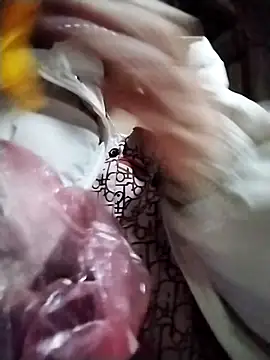 Snapshot of lytamye chatting on 02.25.25 lytamye online show from 02.25.25