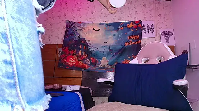 aisha sh online show from 10.13.25