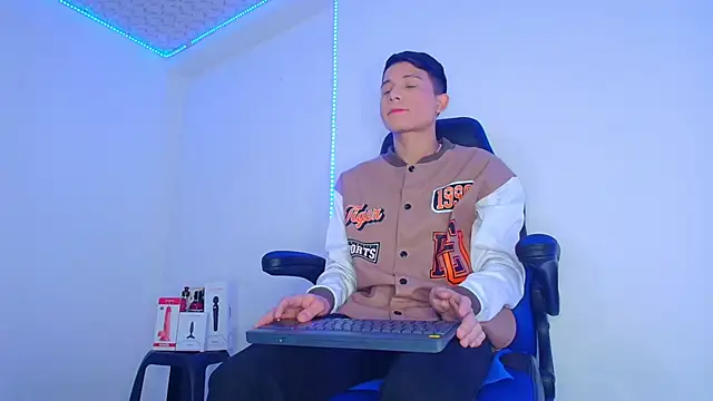 bryamer 19 online show from 03.13.25