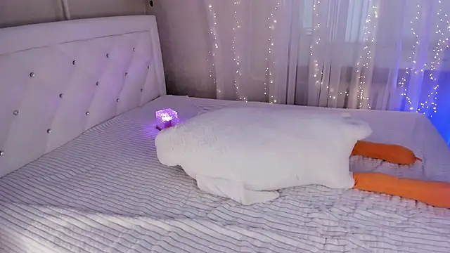 Natural pussy online show from 02.16.25