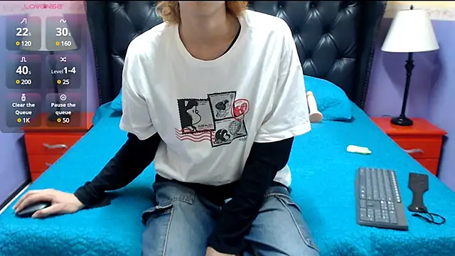 Snapshot of Stephan_Queens chatting on 12.21.24 Stephan Queens online show from 12.21.24