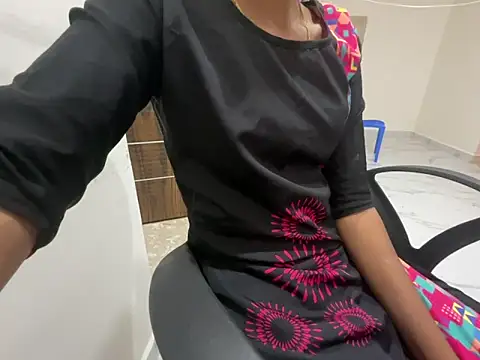 Honeyberose online show from 01.07.25