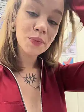 Snapshot of Street_young chatting on 01.18.25 Street young online show from 01.18.25