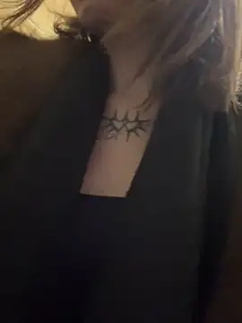 Snapshot of Street_young chatting on 02.21.25 Street young online show from 02.21.25