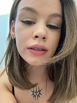 Snapshot of Street_young chatting on 03.09.25 Street young online show from 03.09.25