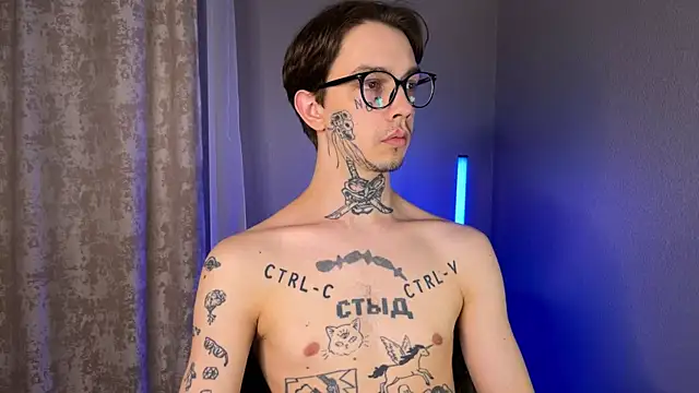 Snapshot of anahori__simon chatting on 01.23.25 anahori simon online show from 01.23.25