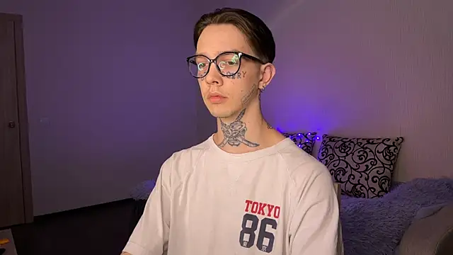 Snapshot of anahori__simon chatting on 02.27.25 anahori simon online show from 02.27.25