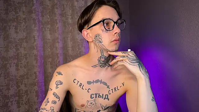 Snapshot of anahori__simon chatting on 03.09.25 anahori simon online show from 03.09.25