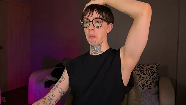 Snapshot of anahori__simon chatting on 10.03.25 anahori simon online show from 10.03.25