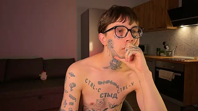 Snapshot of anahori__simon chatting on 10.12.25 anahori simon online show from 10.12.25