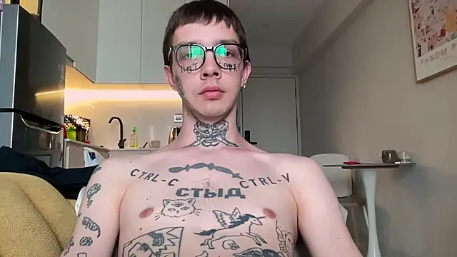 Snapshot of anahori__simon chatting on 02.15.26 anahori simon online show from 02.15.26