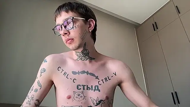 Snapshot of anahori__simon chatting on 02.18.26 anahori simon online show from 02.18.26