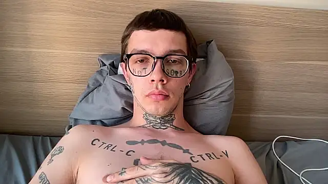 Snapshot of anahori__simon chatting on 02.20.26 anahori simon online show from 02.20.26