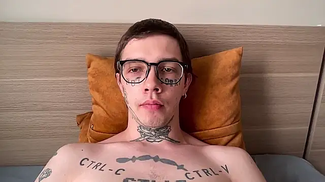 Snapshot of anahori__simon chatting on 02.25.26 anahori simon online show from 02.25.26