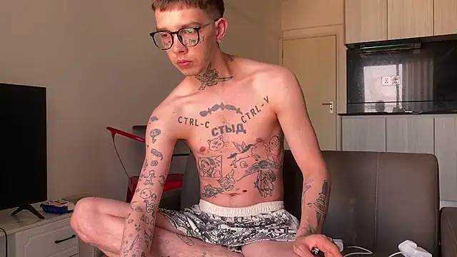 Snapshot of anahori__simon chatting on 03.04.26 anahori simon online show from 03.04.26