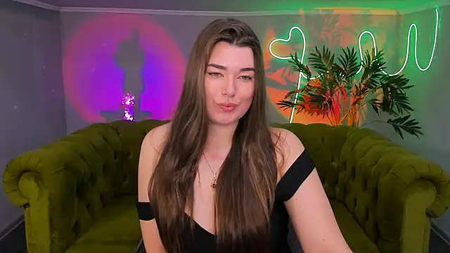 Snapshot of _Sun_Shy_ chatting on 01.30.25 Sun Shy online show from 01.30.25