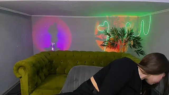 Snapshot of _Sun_Shy_ chatting on 01.31.25 Sun Shy online show from 01.31.25